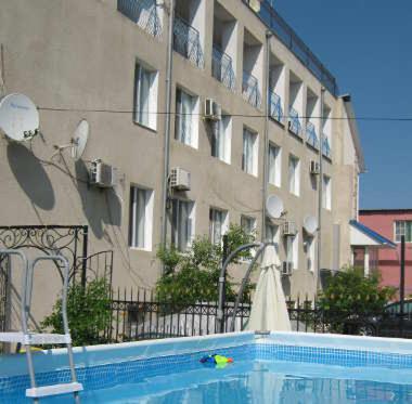 Admiral Nelson Hotel Skadovsʼk Eksteriør billede